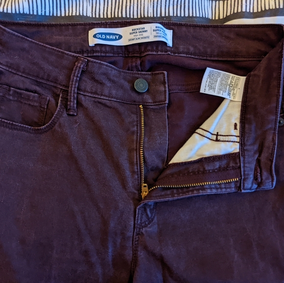 Old Navy Rockstar Super Skinny High-rise Sateen jeans - Picture 3 of 4